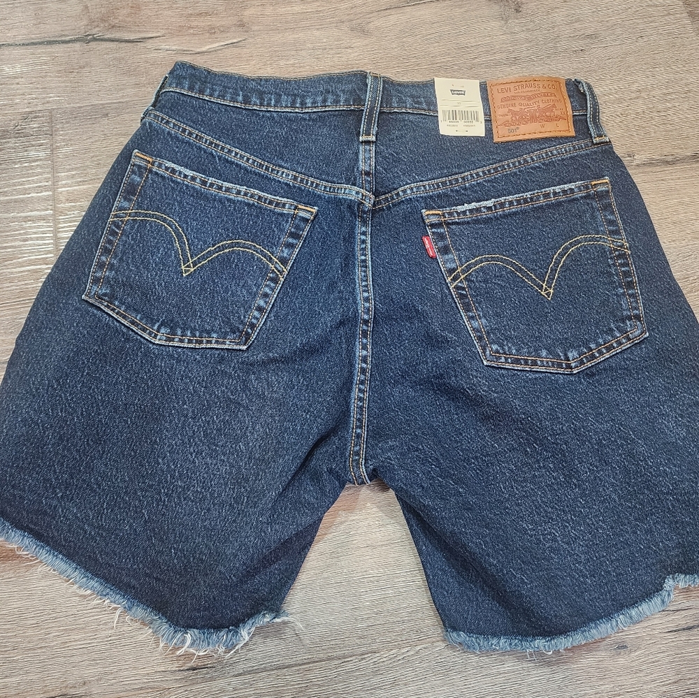 New Women Levi Denim Premuim Shorts 30 Dark Wash Levis